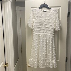 Chic White Textured Dress